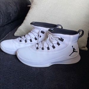 Men’s Jordan Basketball Shoes